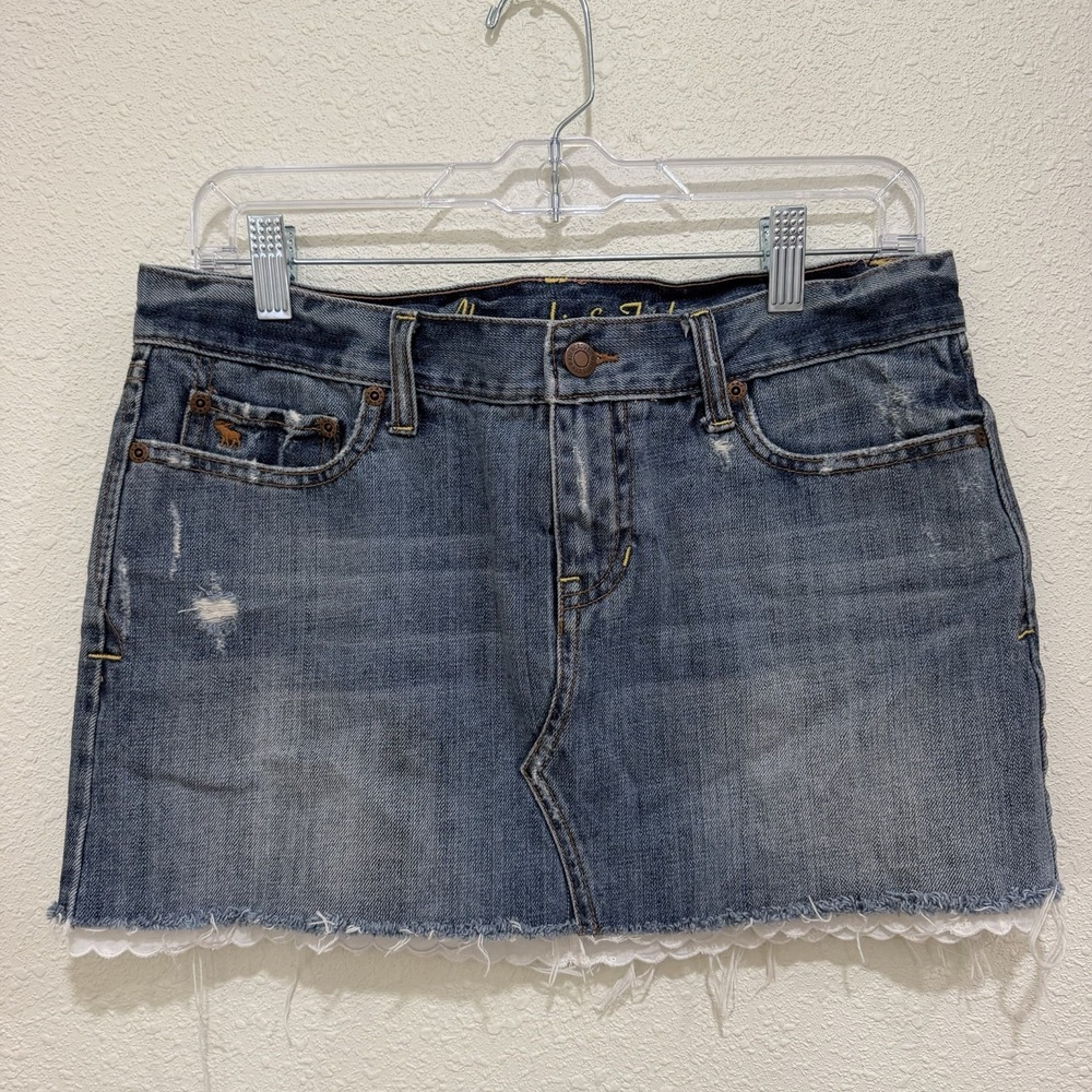 Abercrombie Fitch Vintage Y2K 2000's Mini Skirt Denim Lace Trim Frayed Size 4